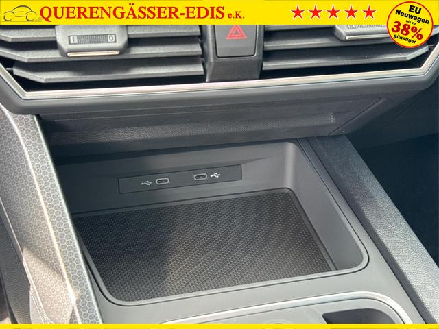 Seat / Leon Sportstourer / Blau / / / DSG+KAMERA+ACC+SHZ+KLIMA+FULLLINK+LED