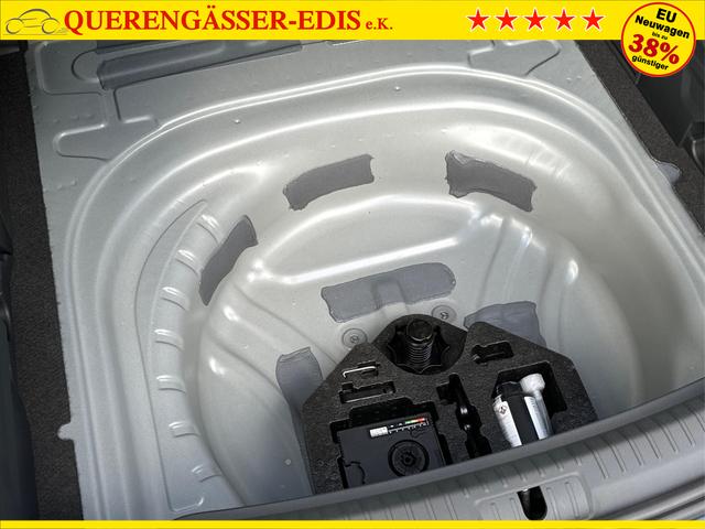 Seat / Leon Sportstourer / Grau / / / 1,5 eTSI DSG+ACC+LED+SHZ+CAM+Licht u. Sicht