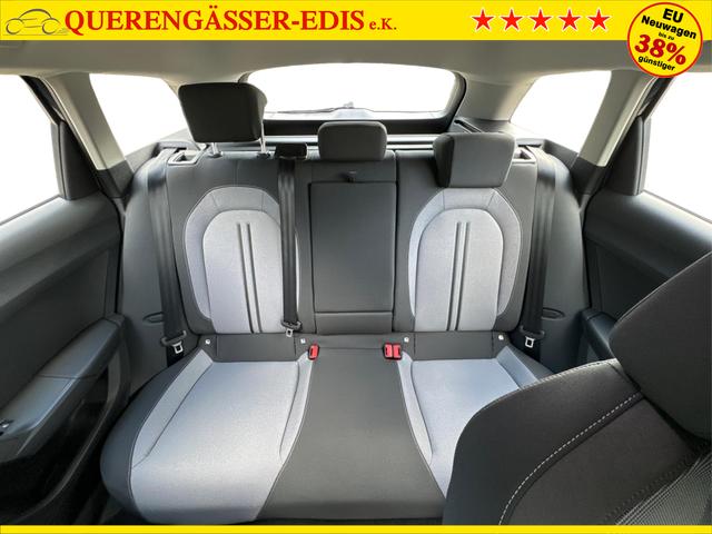 Seat / Leon Sportstourer / Grau / / / 1,5 eTSI DSG+ACC+LED+SHZ+CAM+Licht u. Sicht