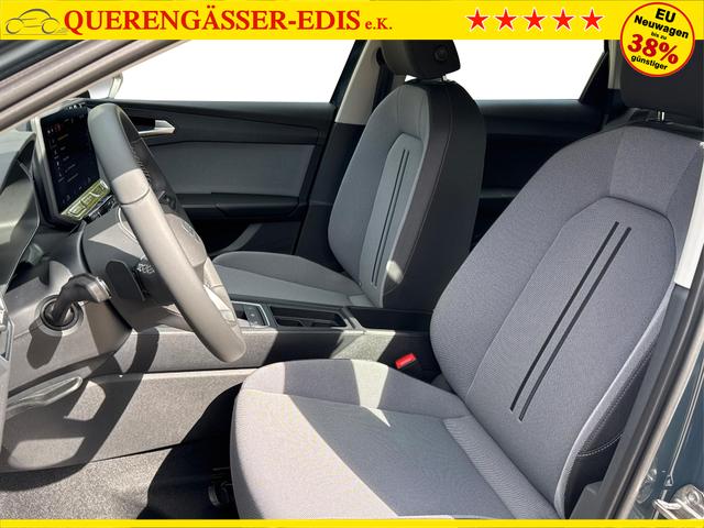 Seat / Leon Sportstourer / Blau / / / DSG+KAMERA+ACC+SHZ+KLIMA+FULLLINK+LED