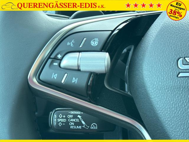 Skoda / Kamiq / Silber / / / DSG+ACC+SHZ+RFK+PDC+KESSY+SUNSET