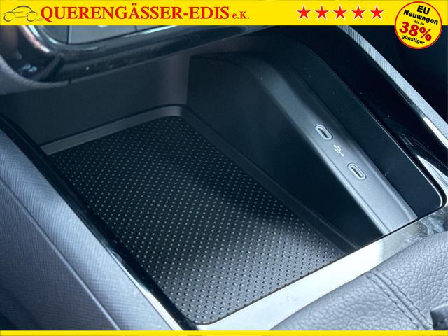 Skoda / Kamiq / Silber / / / DSG+ACC+SHZ+RFK+PDC+KESSY+SUNSET