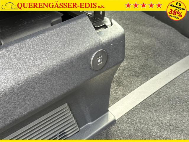 Volkswagen / T7 Caravelle / / / / LR 4x4+MATRIX-LED+NAVI+SHZ+KAM+PDC