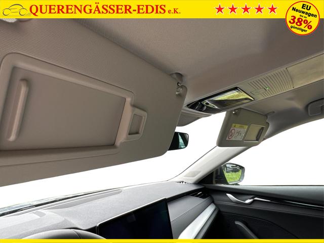 Skoda / Octavia Combi / Schwarz / / / NAVI+KAMERA+LED+EL. HECKKL.+SHZ