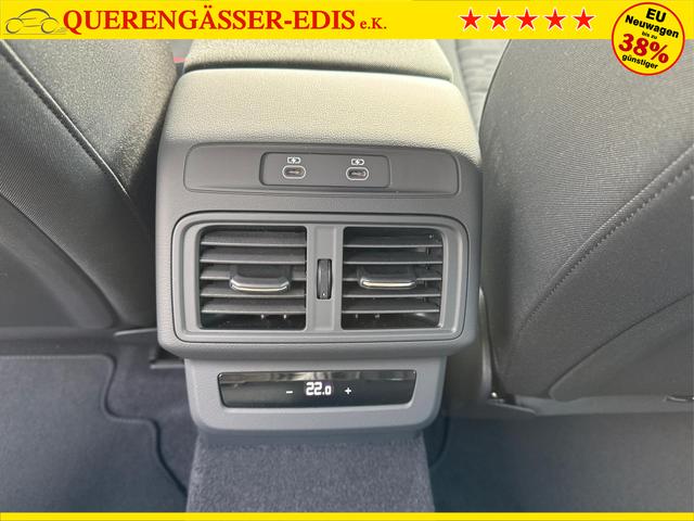 Audi / Q5 / Silber / / / AHK+NAVI+LED+SHZ+PDC
