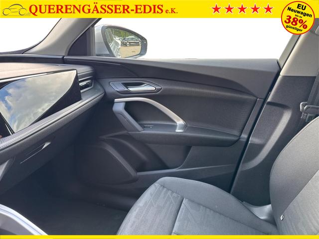 Audi / Q5 / Silber / / / AHK+NAVI+LED+SHZ+PDC