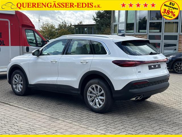 Audi / Q5 / Weiß / / / QUATTRO AHK+NAVI+LED+SHZ+PDC, Beispielbilder, ggf. teilweise mit Sonderausstattung
