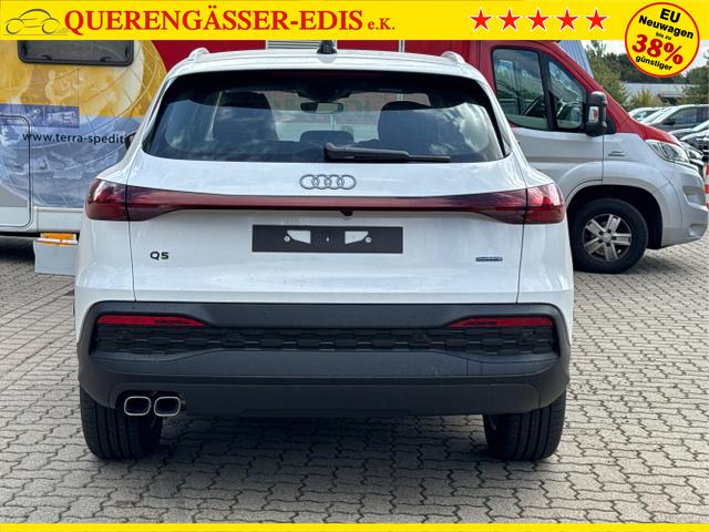 Audi / Q5 / Weiß / / / QUATTRO AHK+NAVI+LED+SHZ+PDC, Beispielbilder, ggf. teilweise mit Sonderausstattung