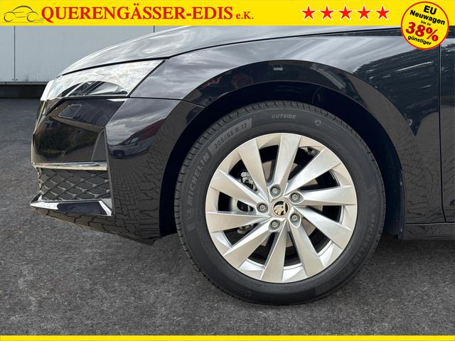 Skoda / Octavia Combi / Schwarz / / / NAVI+MATRIX+KAMERA+ACC+EL. HECKKL+LED+SHZ