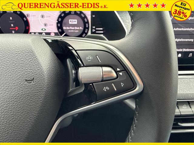 Skoda / Octavia Combi / Schwarz / / / NAVI+MATRIX+KAMERA+ACC+EL. HECKKL+LED+SHZ