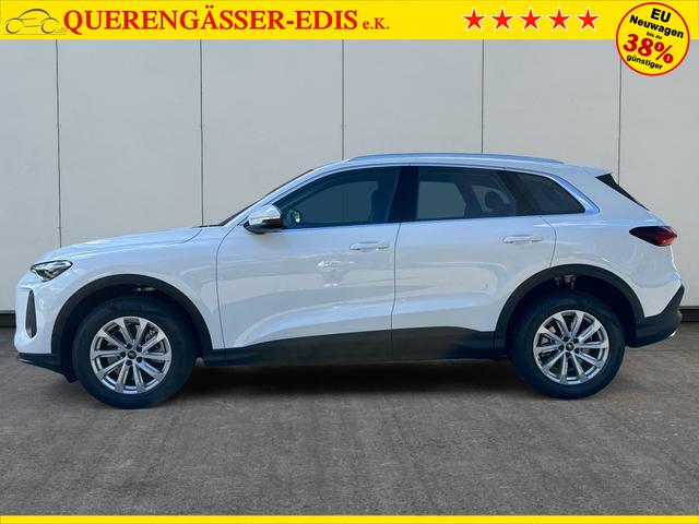 Audi / Q5 / Weiß / / / QUATTRO AHK+NAVI+LED+SHZ+PDC