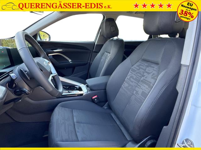 Audi / Q5 / Weiß / / / QUATTRO AHK+NAVI+LED+SHZ+PDC