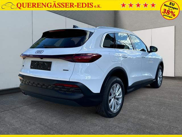 Audi / Q5 / Weiß / / / QUATTRO AHK+NAVI+LED+SHZ+PDC