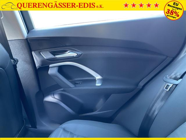 Audi / Q5 / Weiß / / / QUATTRO AHK+NAVI+LED+SHZ+PDC