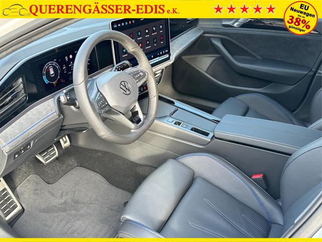 Volkswagen / Passat Variant / Wei&szlig; / / / 4WD+SIGNATURE+LEDER+PANO+AHK+DCC+MATRIX