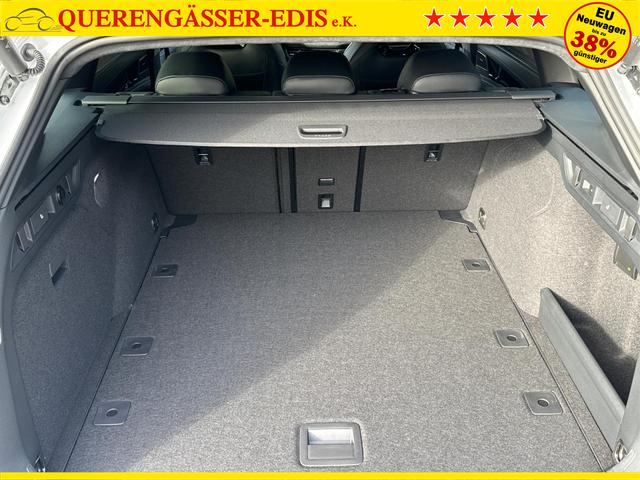 Volkswagen / Passat Variant / Wei&szlig; / / / 4WD+SIGNATURE+LEDER+PANO+AHK+DCC+MATRIX