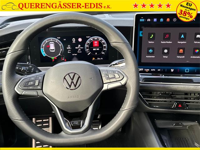 Volkswagen / Passat Variant / Wei&szlig; / / / 4WD+SIGNATURE+LEDER+PANO+AHK+DCC+MATRIX