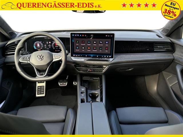 Volkswagen / Passat Variant / Wei&szlig; / / / 4WD+SIGNATURE+LEDER+PANO+AHK+DCC+MATRIX