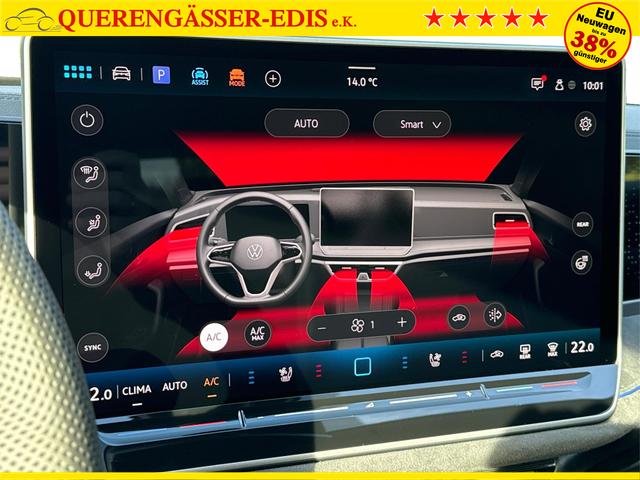 Volkswagen / Passat Variant / Wei&szlig; / / / 4WD+SIGNATURE+LEDER+PANO+AHK+DCC+MATRIX