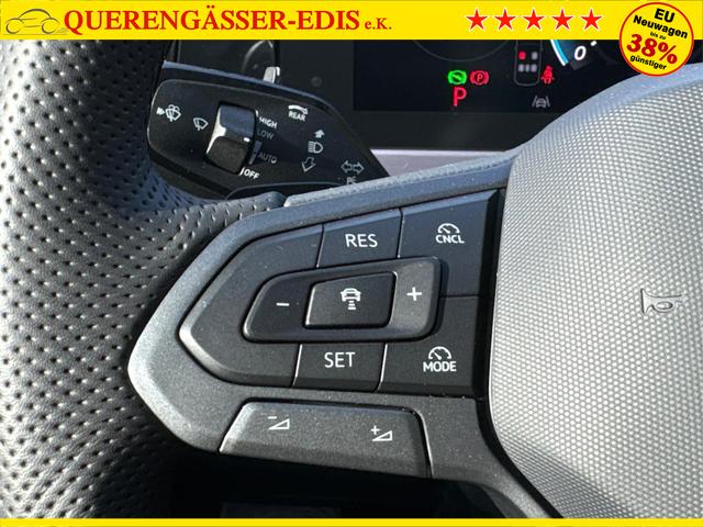 Volkswagen / Passat Variant / Wei&szlig; / / / 4WD+SIGNATURE+LEDER+PANO+AHK+DCC+MATRIX
