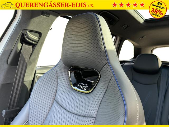 Volkswagen / Passat Variant / Wei&szlig; / / / 4WD+SIGNATURE+LEDER+PANO+AHK+DCC+MATRIX