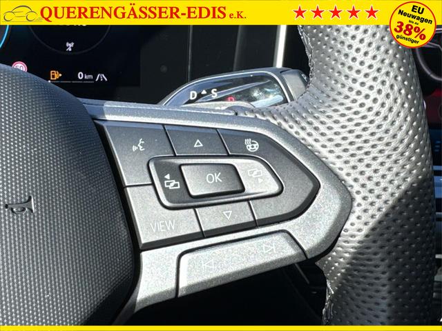 Volkswagen / Passat Variant / Wei&szlig; / / / 4WD+SIGNATURE+LEDER+PANO+AHK+DCC+MATRIX