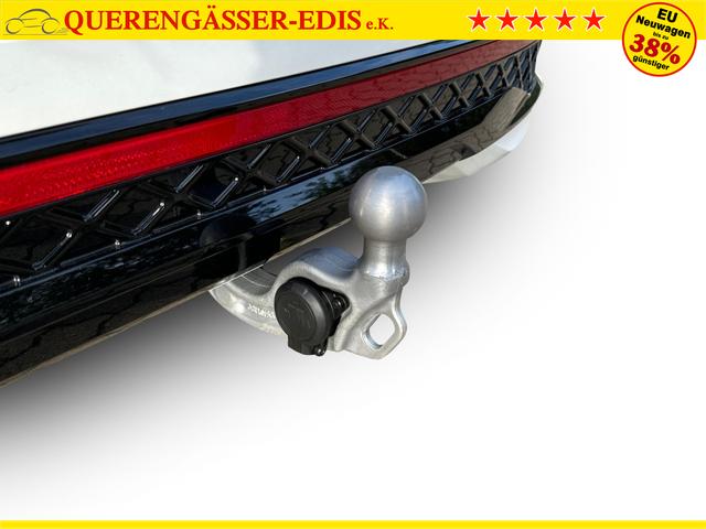 Volkswagen / Passat Variant / Wei&szlig; / / / 4WD+SIGNATURE+LEDER+PANO+AHK+DCC+MATRIX