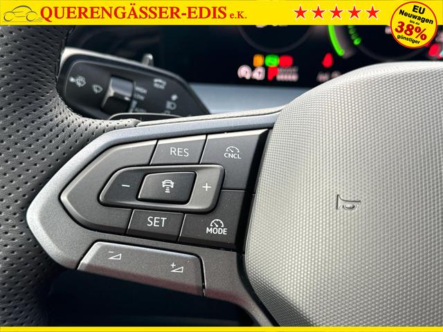 Volkswagen / Tayron / Grau / / / PANO+AHK+EL. HECKKL.+20'' LM+KAMERA+MASSAGE