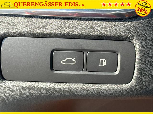 Volvo / XC60 / / / / T6 AWD AHK+360°KAMERA+EL.HECKKL.+PDC+LED+SHZ+21ALU