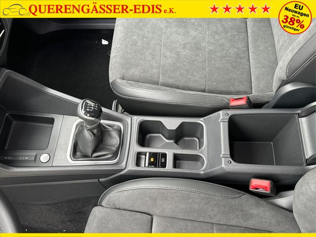 Volkswagen / Caddy / / / / 4x4+LANE ASSIST+NAVI+KAM+SHZ+KLIMA+AHK+ACC