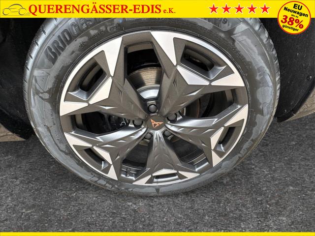 Cupra / Terramar / Schwarz / / / 4Drive PANO+NAVI+SENNHEISER+MATRIX+MEMORY+HUD+KAM+ACC+EL.HECKKL.