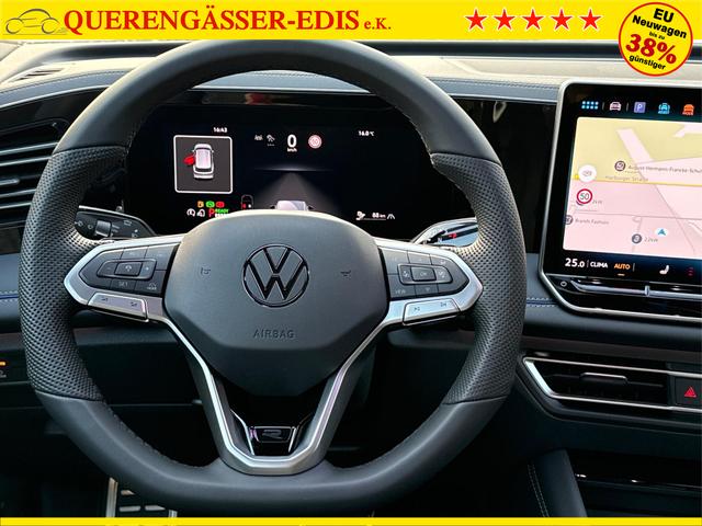 Volkswagen / Tiguan / Grau / / / PANO+HD MATRIX+AHK+NAVI+BLACK STYLE+20 LM+ACC