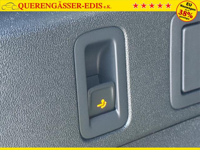 Volkswagen / Tiguan / Grau / / / PANO+HD MATRIX+AHK+NAVI+BLACK STYLE+20 LM+ACC