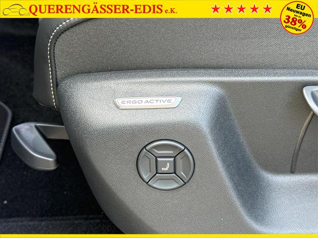Volkswagen / Tiguan / Grau / / / PANO+HD MATRIX+AHK+NAVI+BLACK STYLE+20 LM+ACC