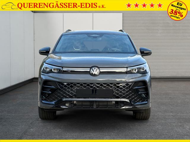 Volkswagen / Tiguan / Grau / / / PANO+HD MATRIX+AHK+NAVI+BLACK STYLE+20 LM+ACC