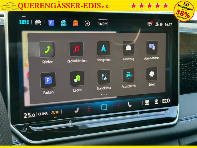 Volkswagen / Tiguan / Grau / / / PANO+HD MATRIX+AHK+NAVI+BLACK STYLE+20 LM+ACC