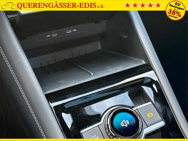 Volkswagen / Tiguan / Grau / / / PANO+HD MATRIX+AHK+NAVI+BLACK STYLE+20 LM+ACC