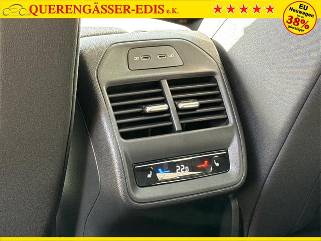 Skoda / Superb Combi / / / / 4WD+AHK+NAVI+KAM+EL.HECKKL.+KESSY