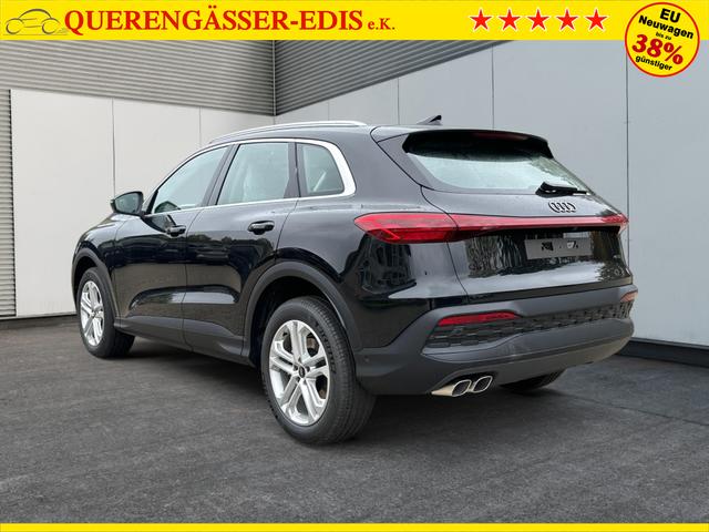 Audi / Q5 / Schwarz / / / QUATTRO+ NAVI+ LED+ SHZ+ PDC