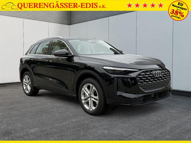 Audi / Q5 / Schwarz / / / QUATTRO+ NAVI+ LED+ SHZ+ PDC