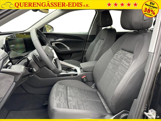 Audi / Q5 / Schwarz / / / QUATTRO+ NAVI+ LED+ SHZ+ PDC