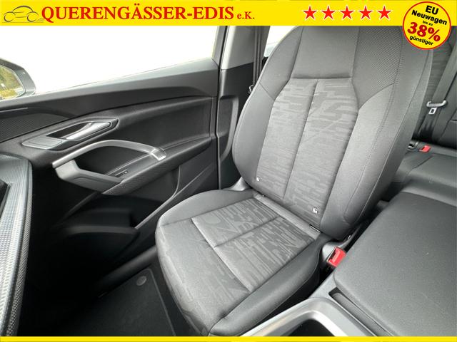 Audi / Q5 / Schwarz / / / QUATTRO+ NAVI+ LED+ SHZ+ PDC