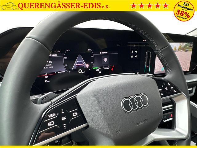 Audi / Q5 / Schwarz / / / QUATTRO+ NAVI+ LED+ SHZ+ PDC