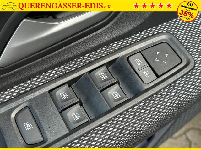 Dacia / Sandero / / / / KAMERA+SHZ+PDC+DAB+KLIMA