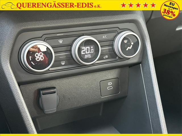 Dacia / Sandero / / / / KAMERA+SHZ+PDC+DAB+KLIMA