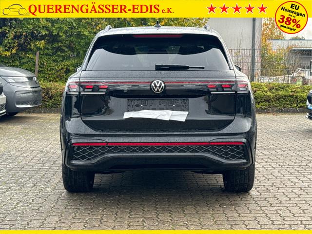 Volkswagen / Tiguan / Schwarz / / / PANO+HD MATRIX+AHK+NAVI+BLACK STYLE+20 LM+ACC