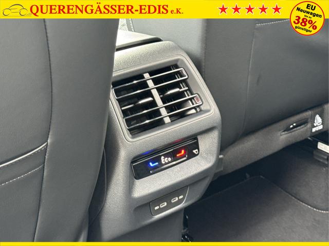 Volkswagen / Tiguan / Schwarz / / / PANO+HD MATRIX+AHK+NAVI+BLACK STYLE+20 LM+ACC