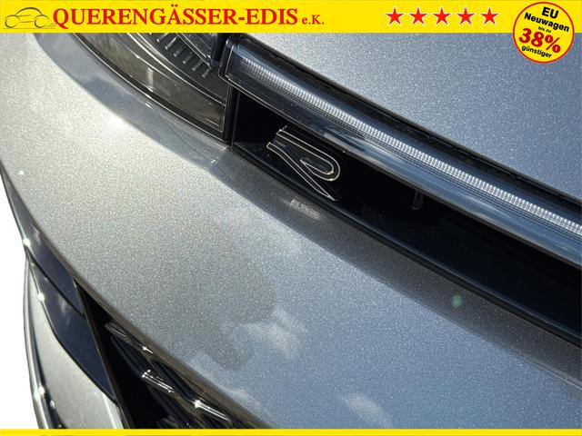 Volkswagen / Passat Variant / Grau / / / 4WD+DSG+AHK+NAVI+HEAD-UP+MATRIX+ACC+BLACK