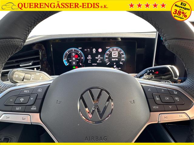 Volkswagen / Passat Variant / Grau / / / 4WD+DSG+AHK+NAVI+HEAD-UP+MATRIX+ACC+BLACK