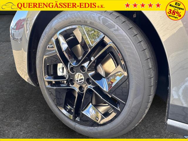 Volkswagen / Passat Variant / Grau / / / 4WD+DSG+AHK+NAVI+HEAD-UP+MATRIX+ACC+BLACK